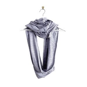 Lululemon Athletica Women's Vinyasa Infinity Scarf Snap Button Stripe Gray
